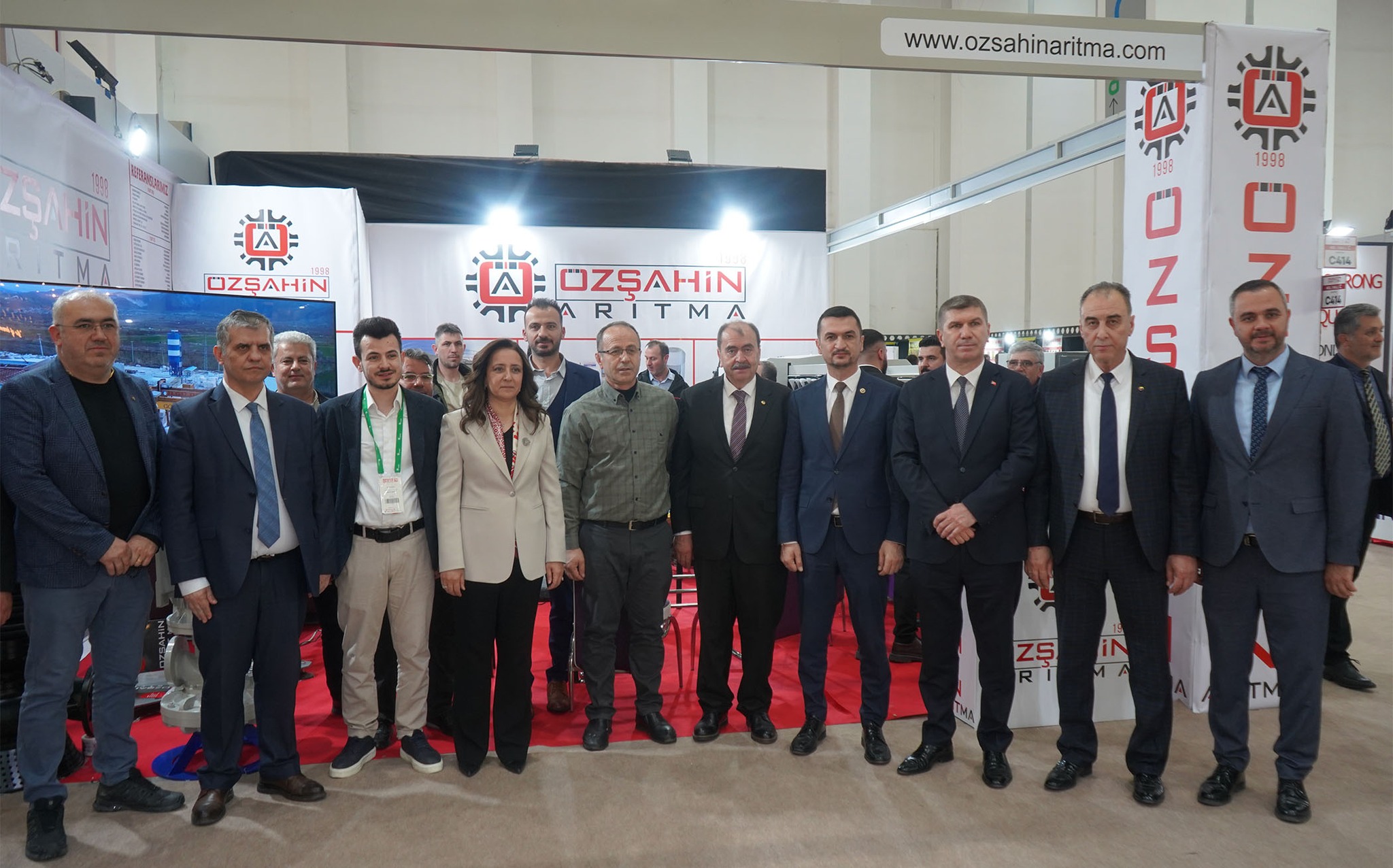 490801999 1002220035344813 8690673846464443696 n